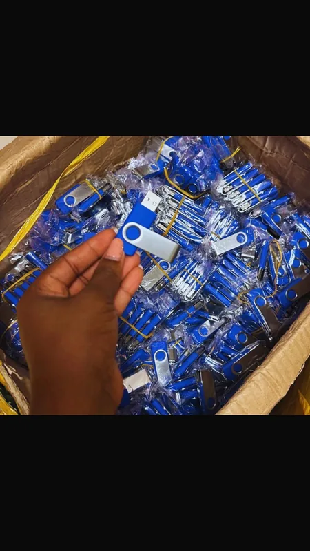Pendrives Virgens e Personalizados